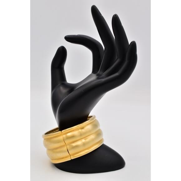 Ann Taylor Vintage Brushed Gold Bangle Bracelet Wide Ridged Chunky Signed BinBR - Picture 8 of 12